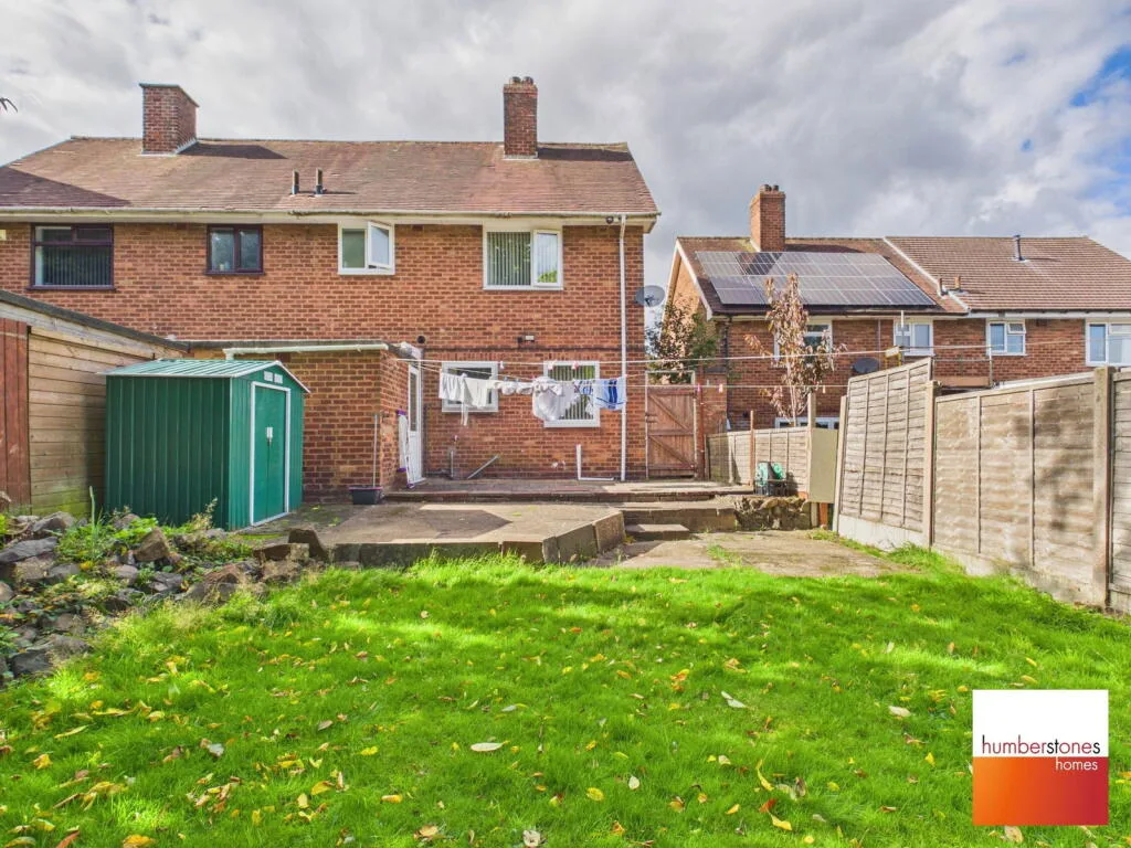 3 bedroom semi-detached house for rent