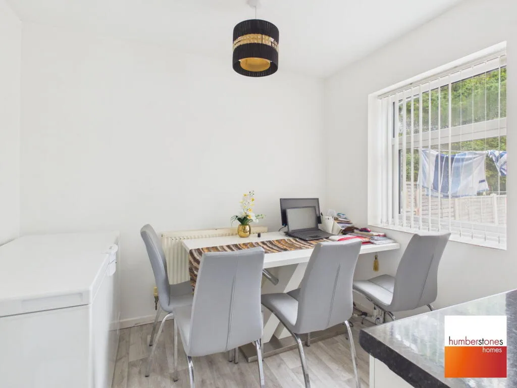 3 bedroom semi-detached house for rent