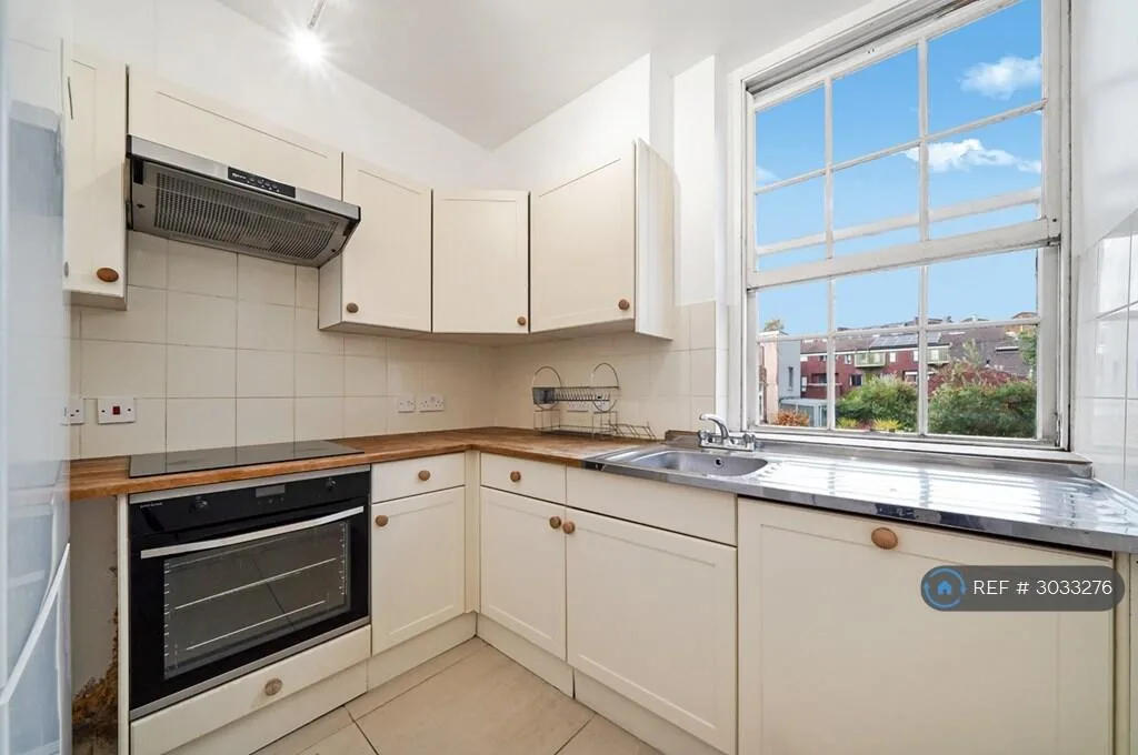 5 bedroom maisonette for rent