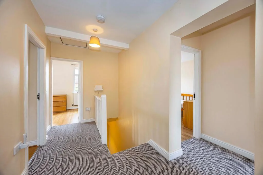 1 bedroom semi-detached house for rent