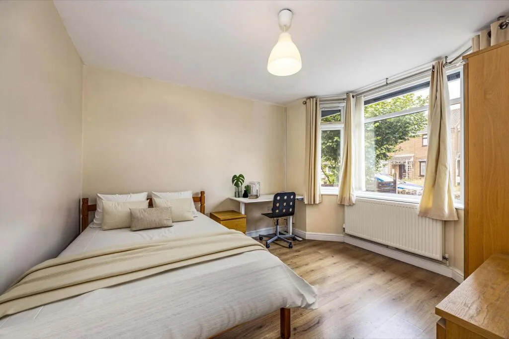 1 bedroom semi-detached house for rent