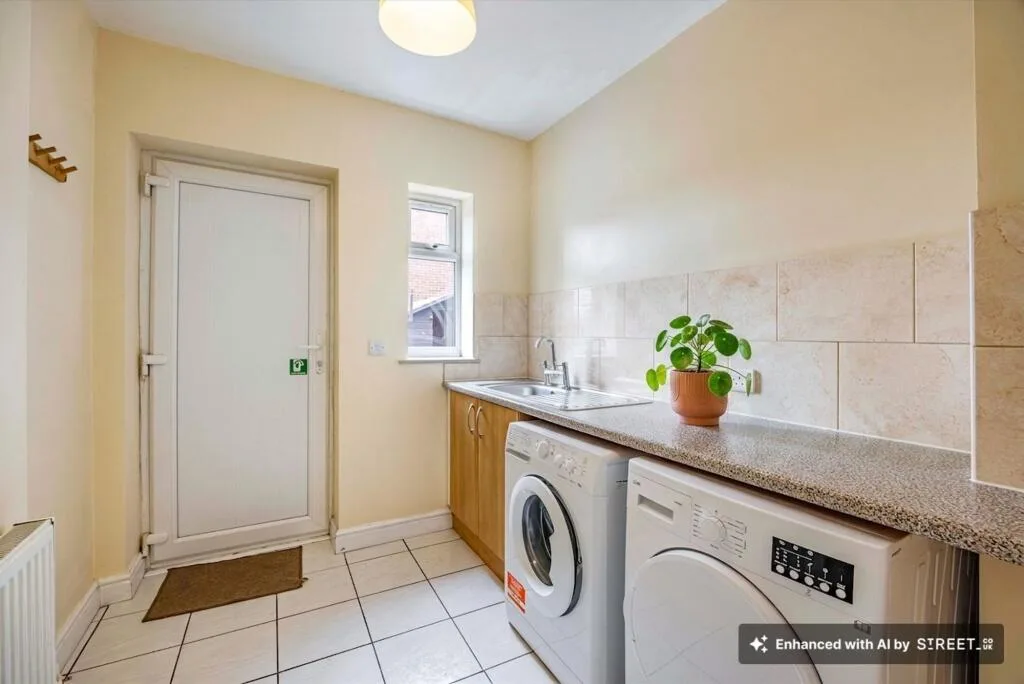 1 bedroom semi-detached house for rent