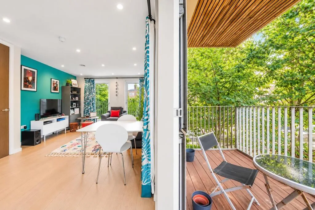 2 bedroom flat for rent