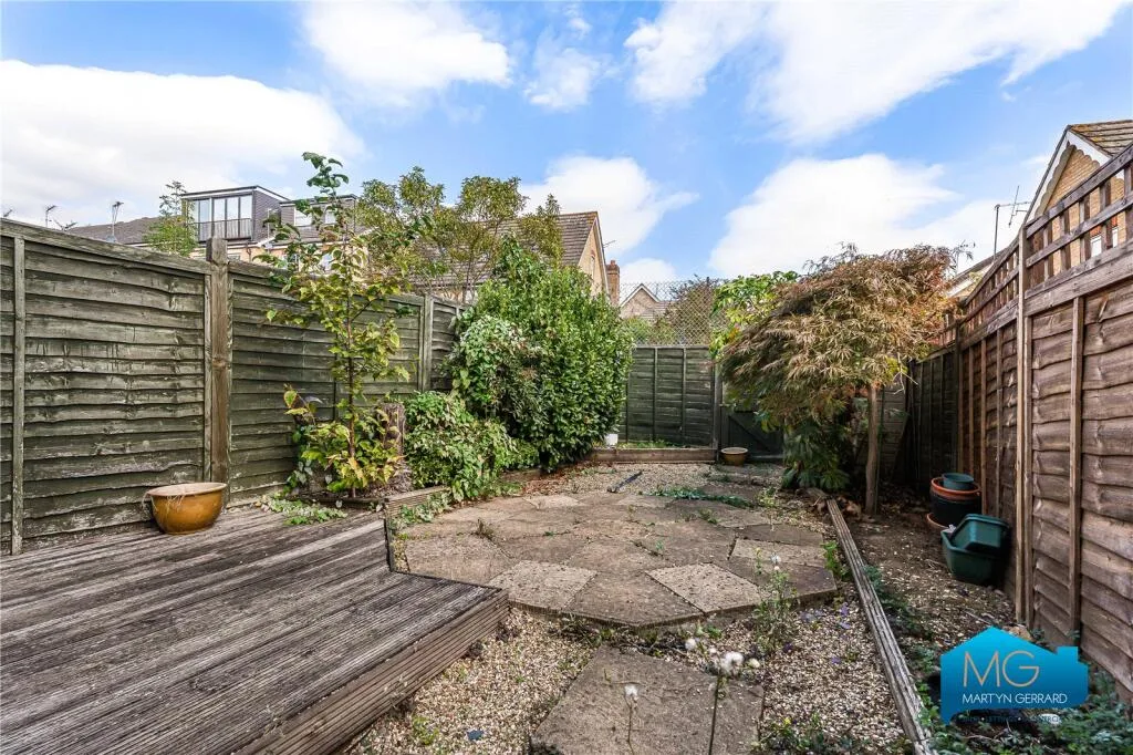 4 bedroom terraced house for rent