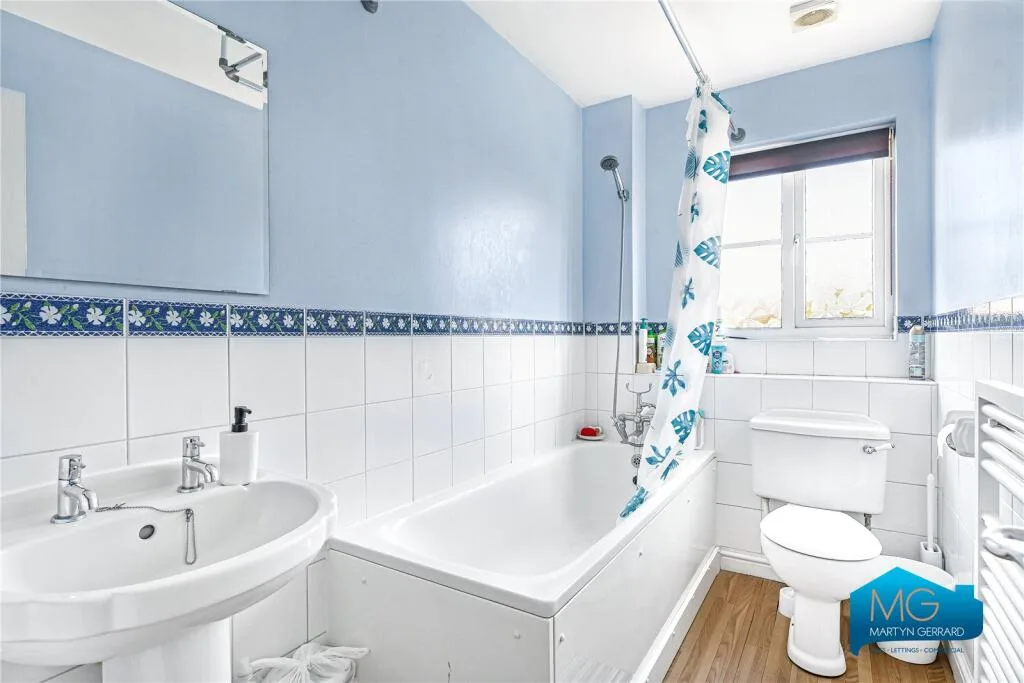 4 bedroom terraced house for rent