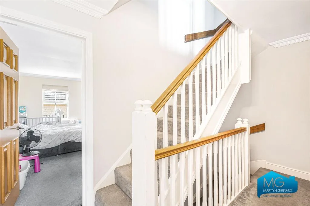 4 bedroom terraced house for rent