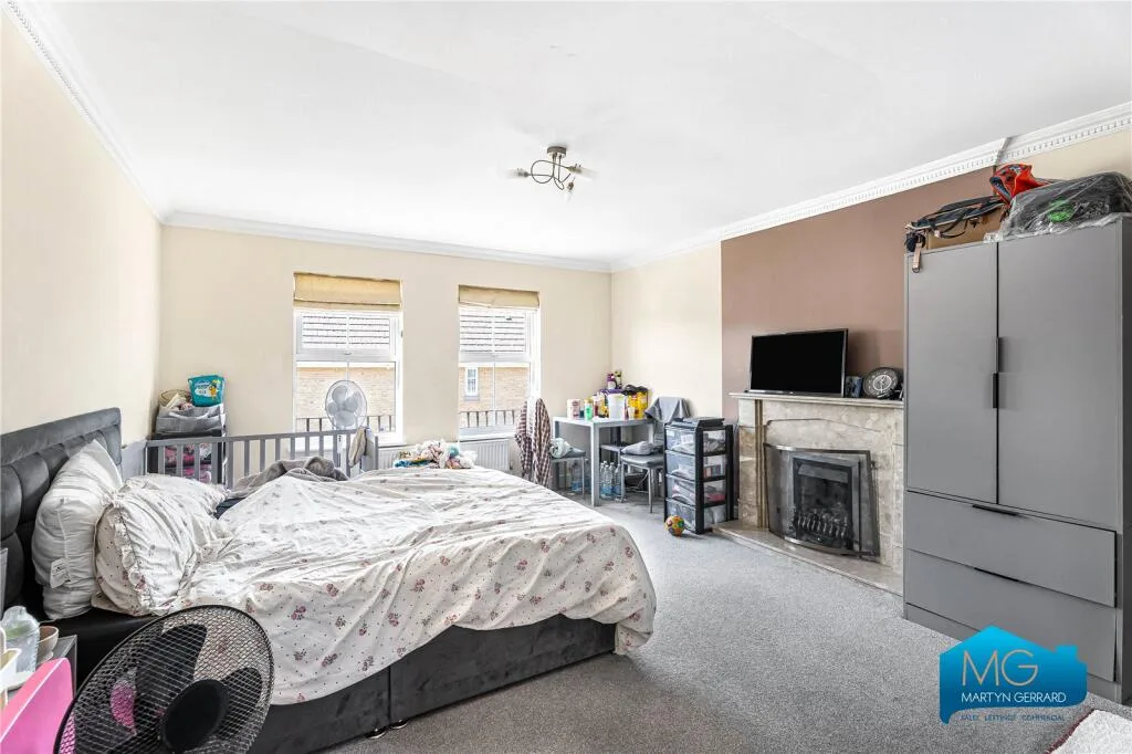 4 bedroom terraced house for rent