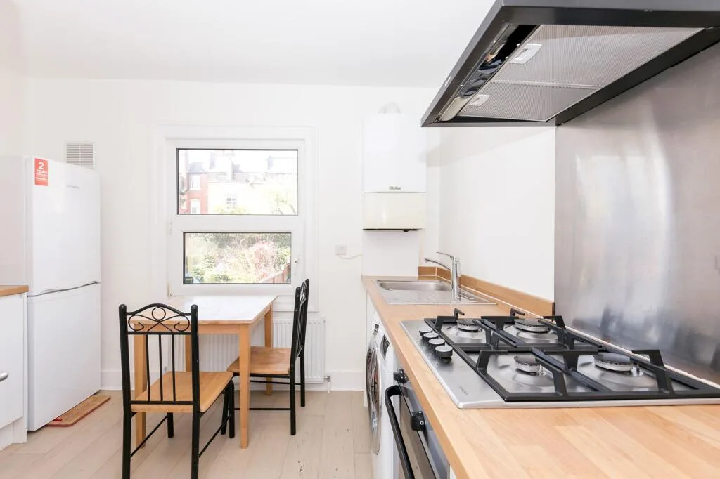 2 bedroom flat for rent