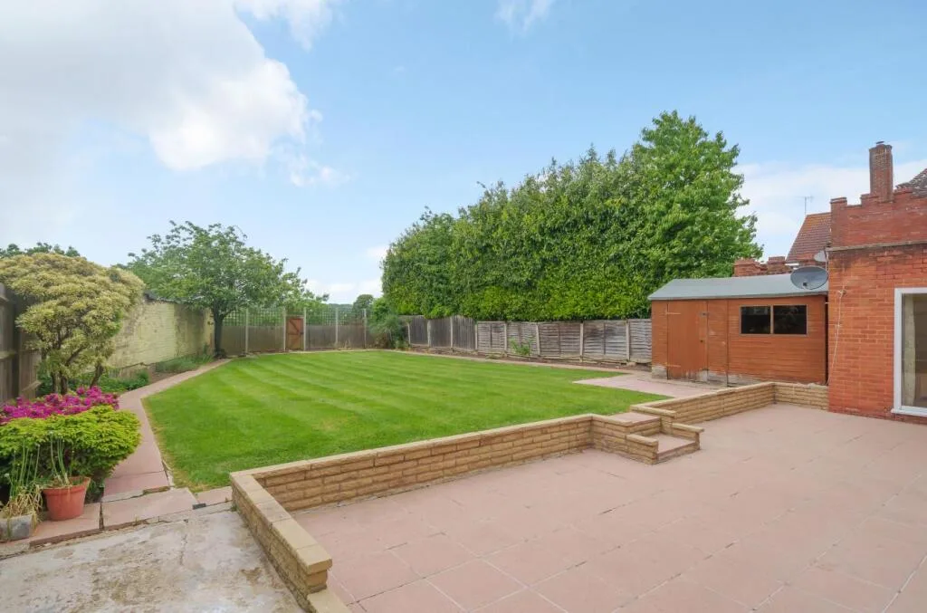4 bedroom detached house for rent