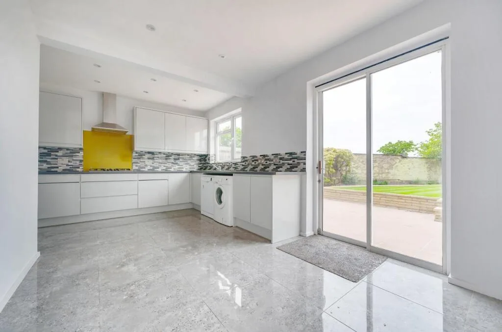 4 bedroom detached house for rent