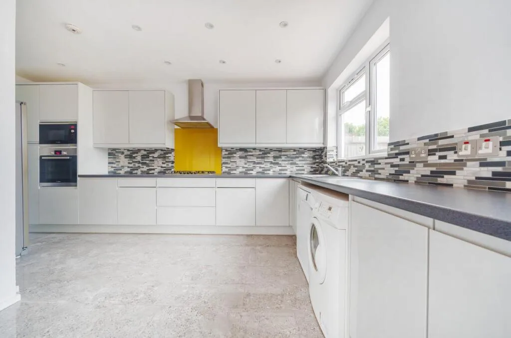 4 bedroom detached house for rent