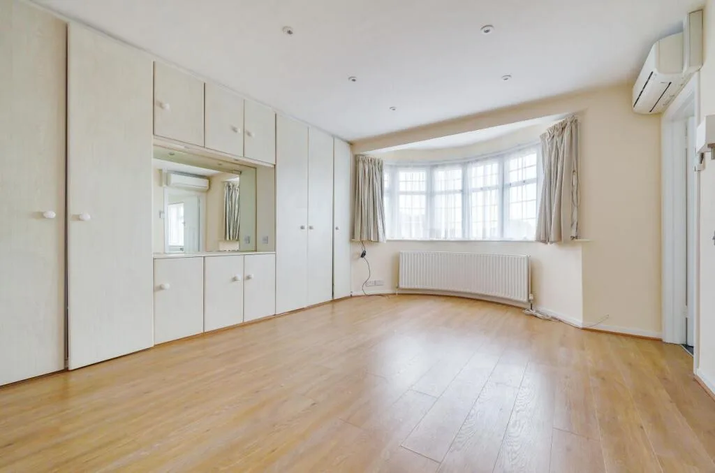 4 bedroom detached house for rent