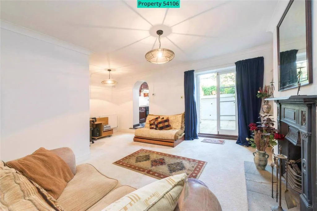 2 bedroom ground floor flat for rent