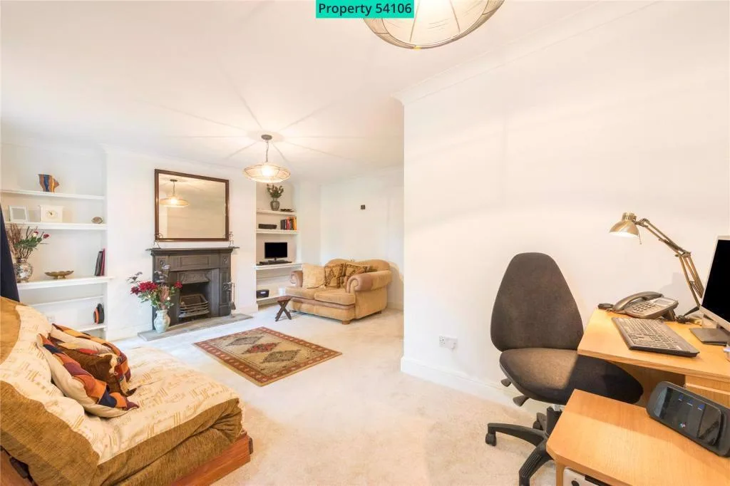 2 bedroom ground floor flat for rent