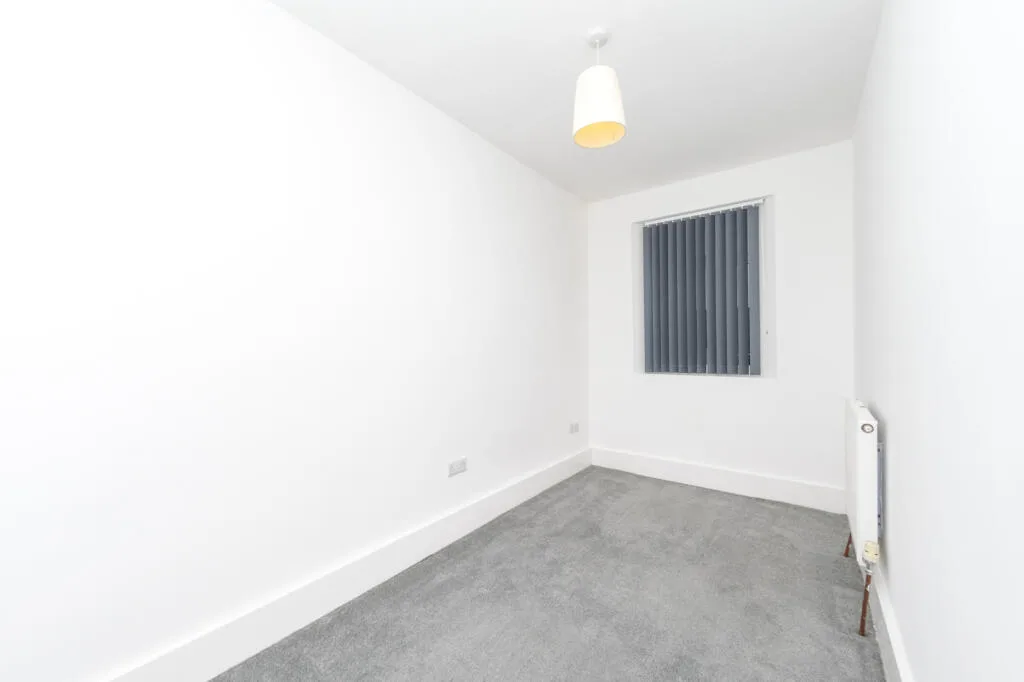 5 bedroom terraced house for rent
