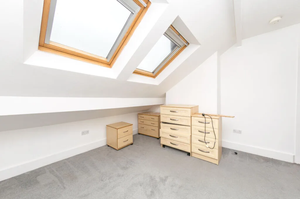 5 bedroom terraced house for rent