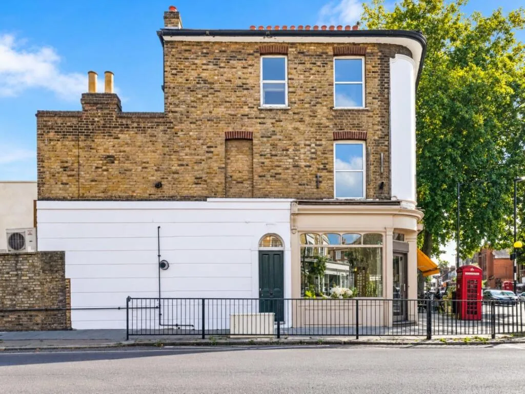 2 bedroom duplex for rent