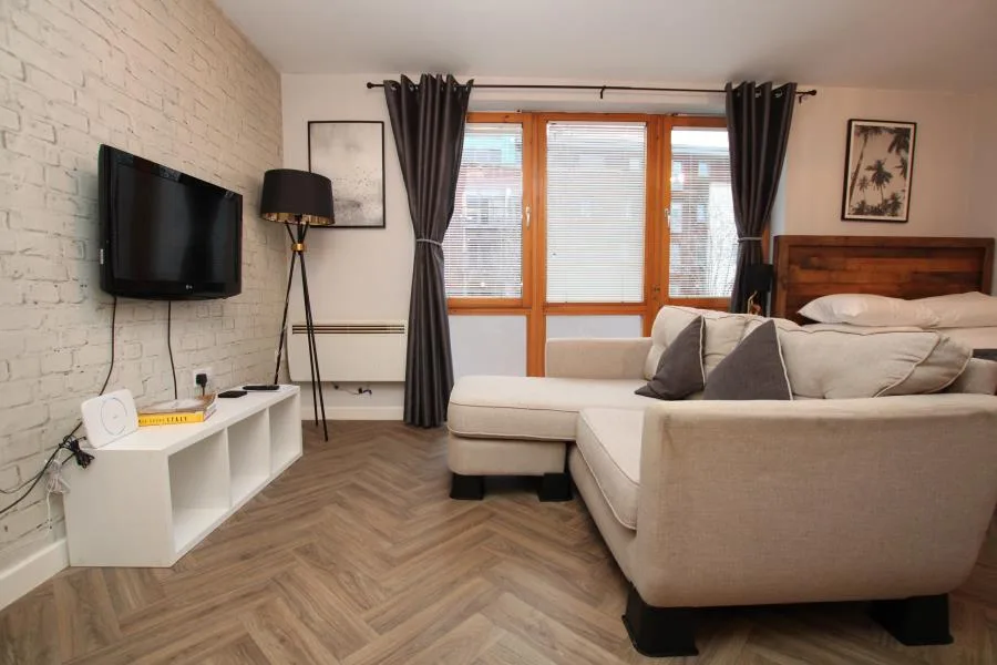 Studio flat for rent