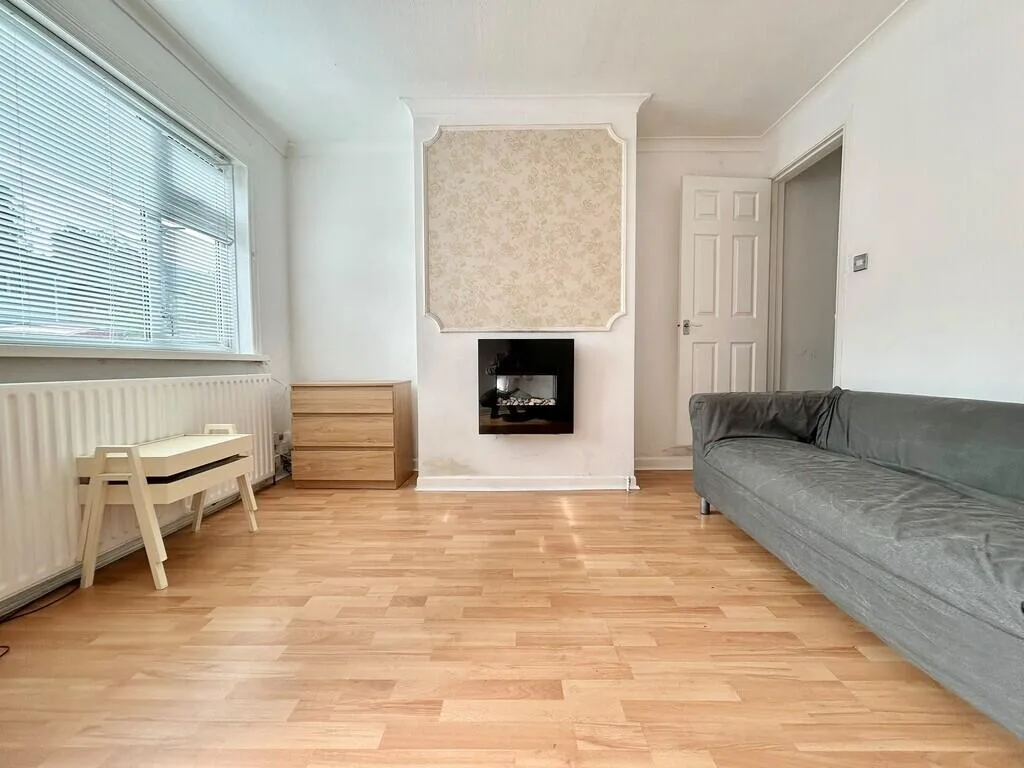 2 bedroom terraced house for rent