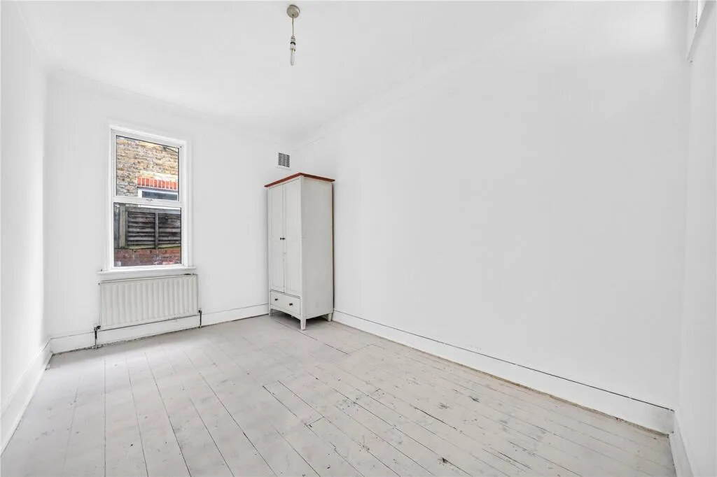 4 bedroom flat for rent