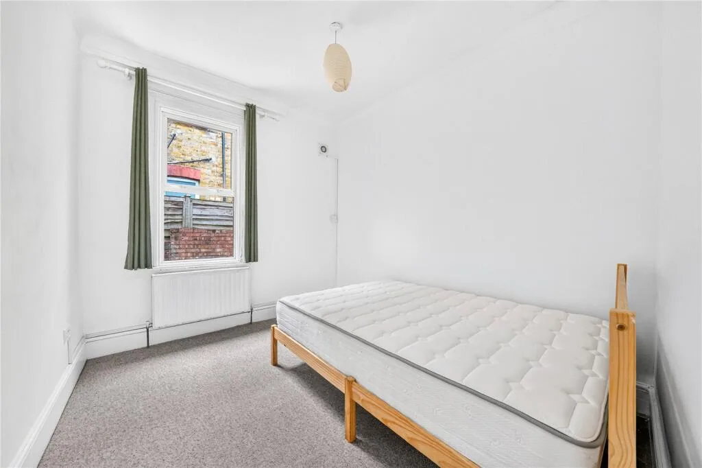 4 bedroom flat for rent