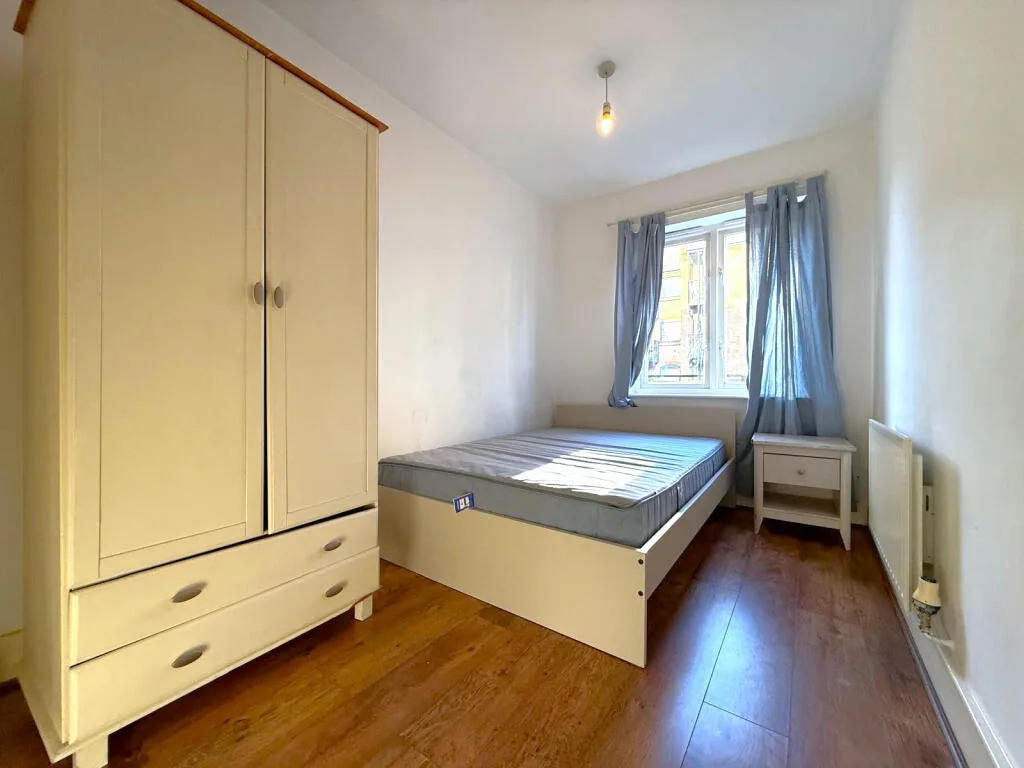 5 bedroom terraced house for rent