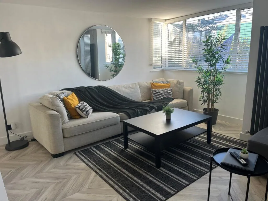 2 bedroom flat for rent