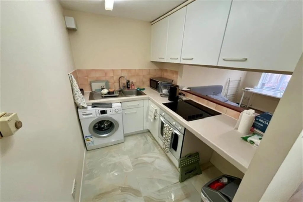1 bedroom ground floor maisonette for rent