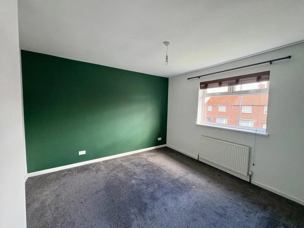 3 bedroom semi-detached house for rent