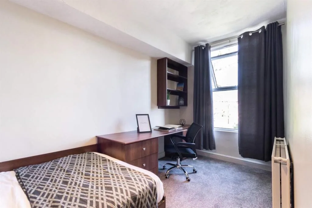 4 bedroom terraced house for rent