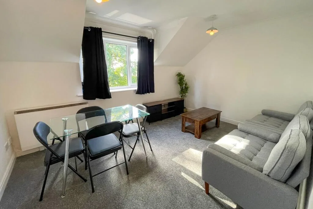 2 bedroom flat for rent