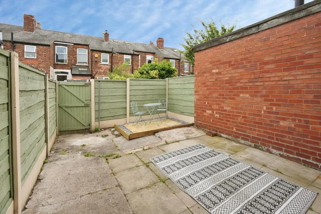 2 bedroom terraced house for rent