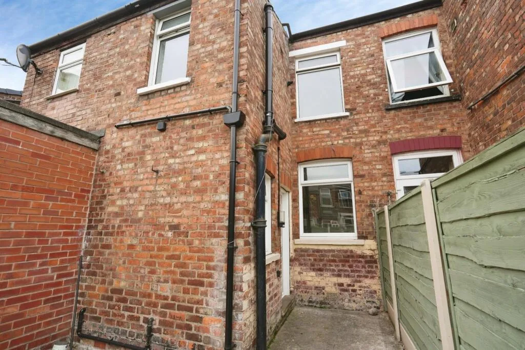 2 bedroom terraced house for rent