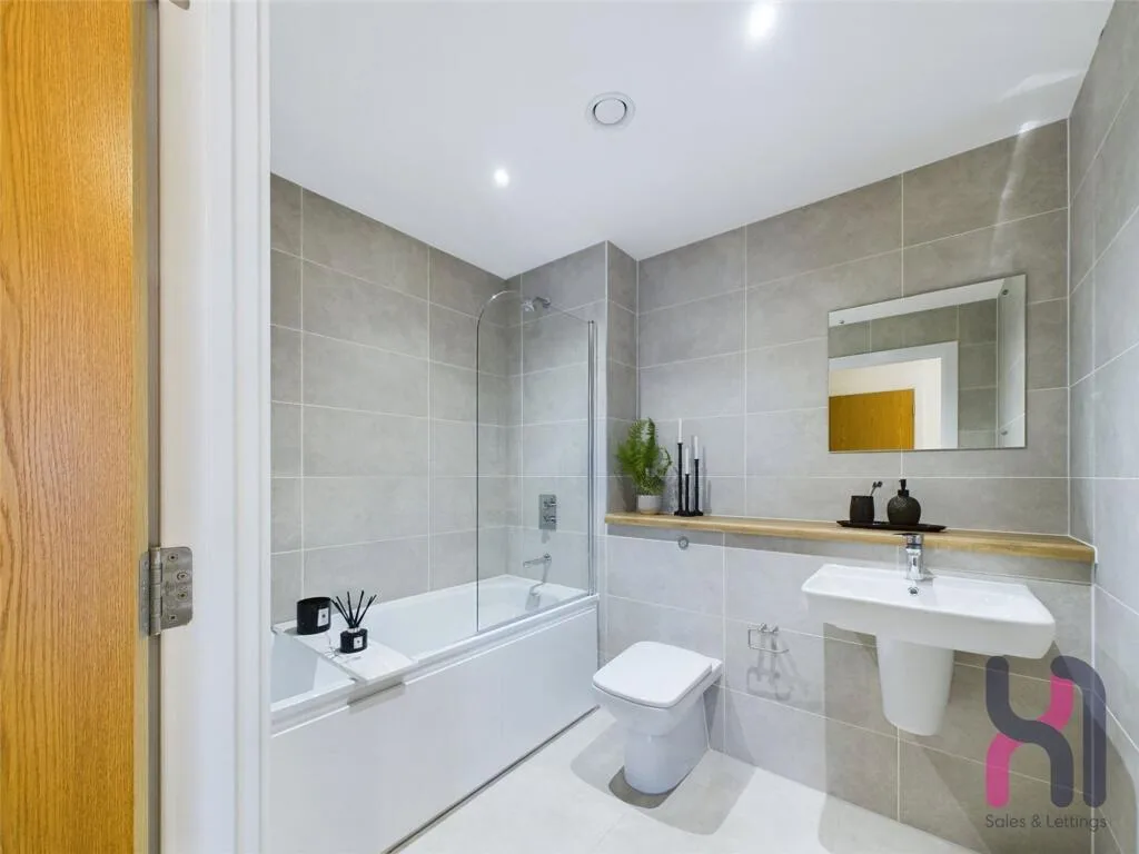 2 bedroom flat for rent