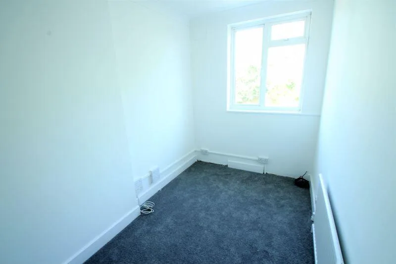3 bedroom semi-detached house for rent