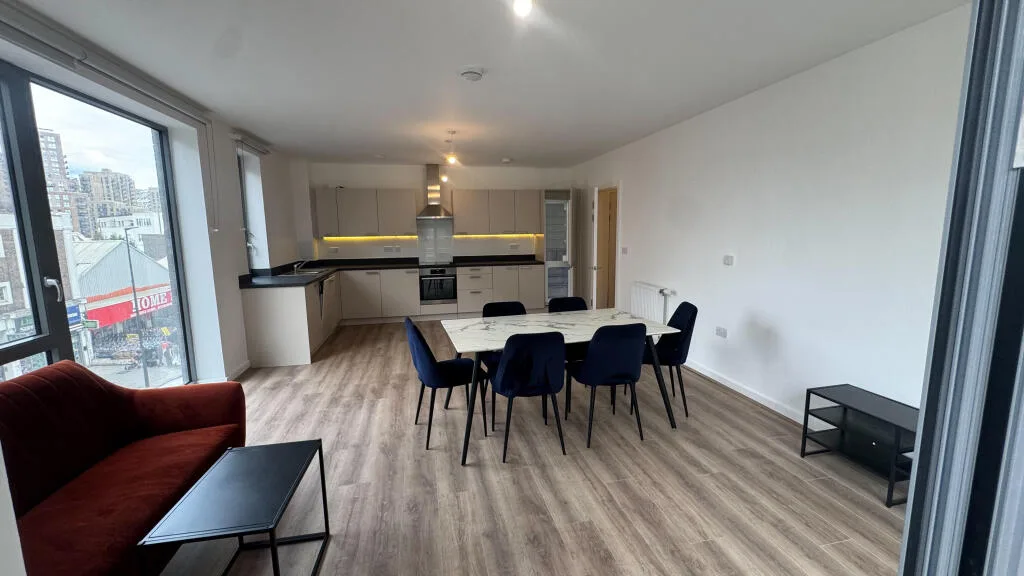 3 bedroom flat for rent