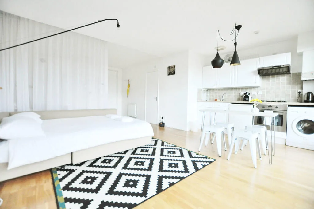 Studio flat for rent
