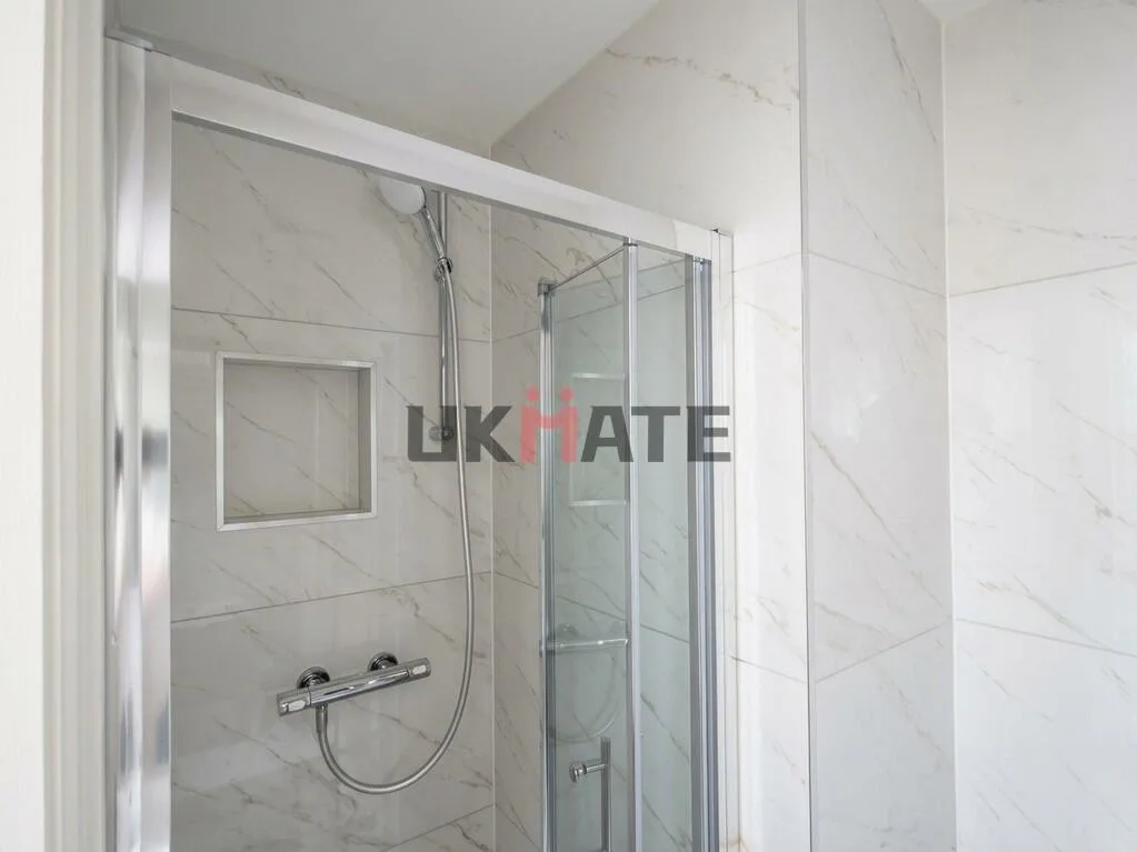 5 bedroom flat for rent