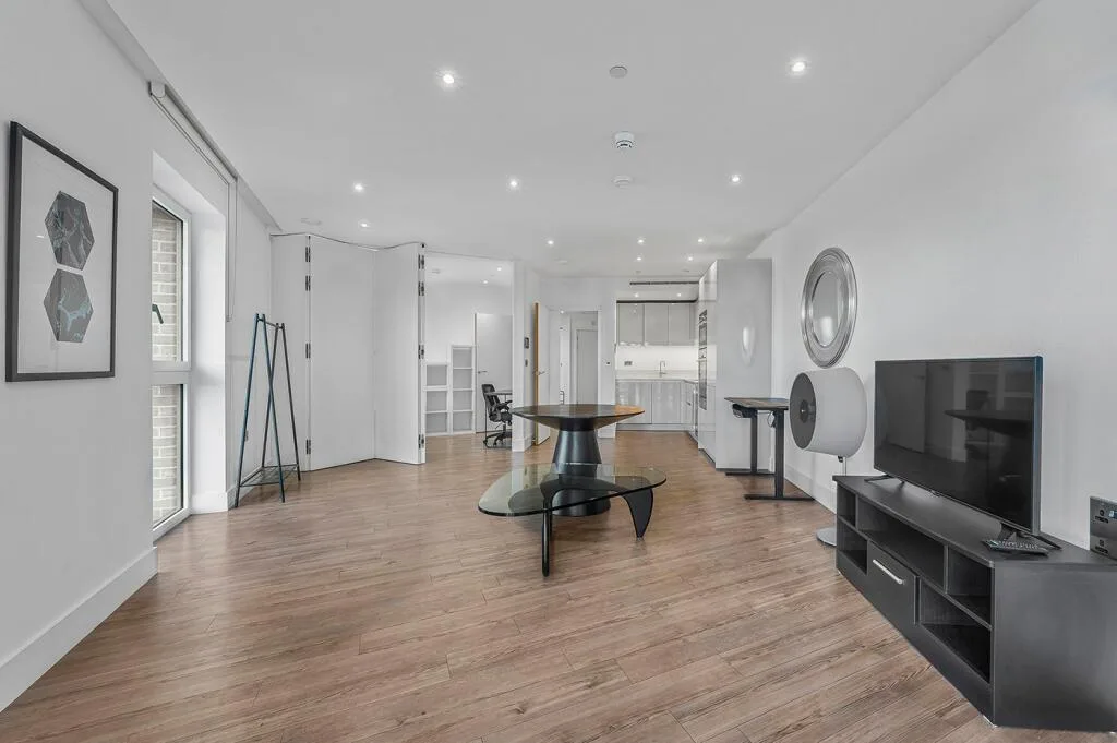 3 bedroom flat for rent