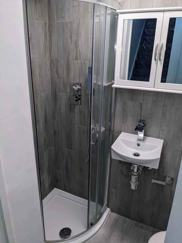 3 bedroom semi-detached house for rent