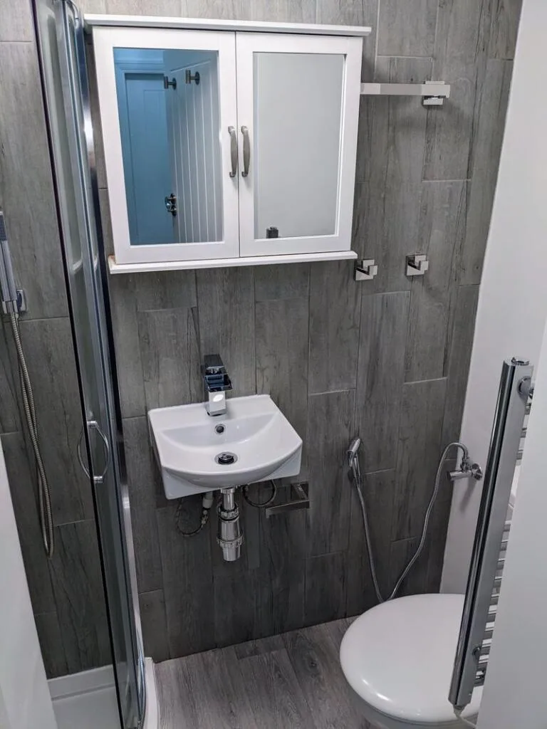 3 bedroom semi-detached house for rent