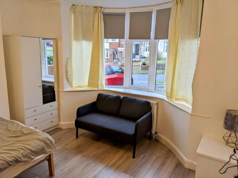 3 bedroom semi-detached house for rent