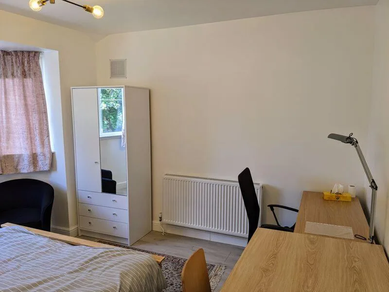 3 bedroom semi-detached house for rent
