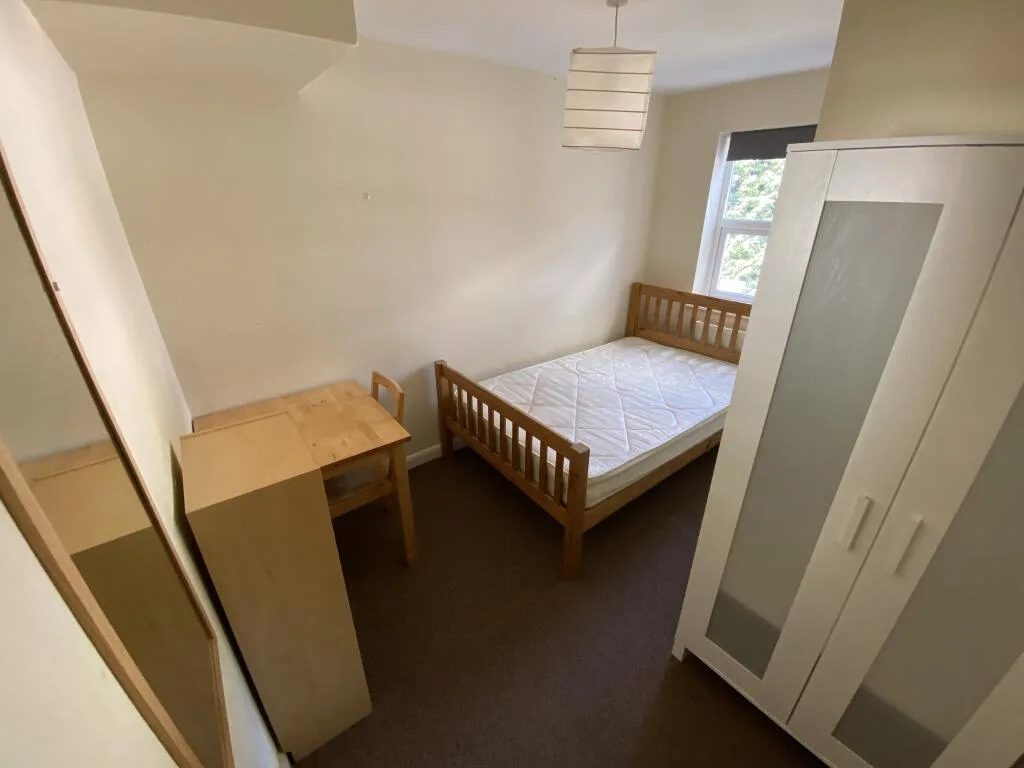 1 bedroom house for rent