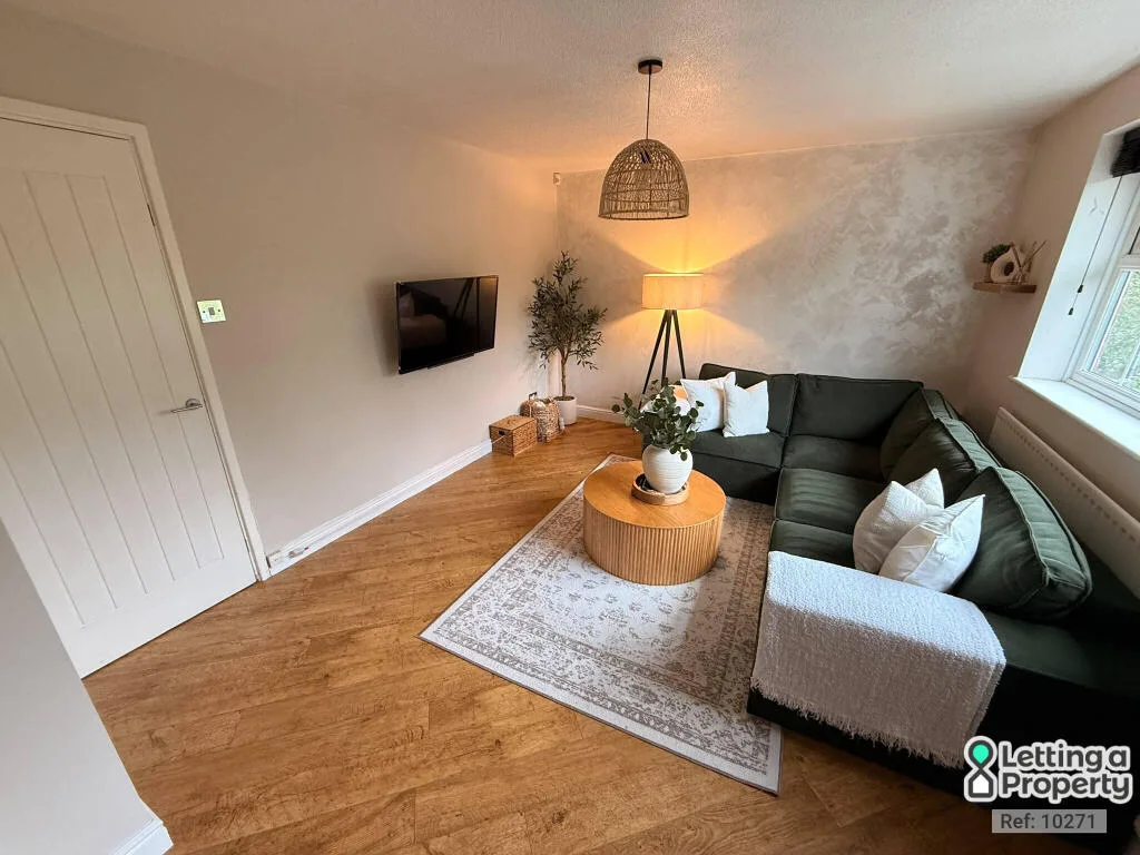 2 bedroom maisonette for rent