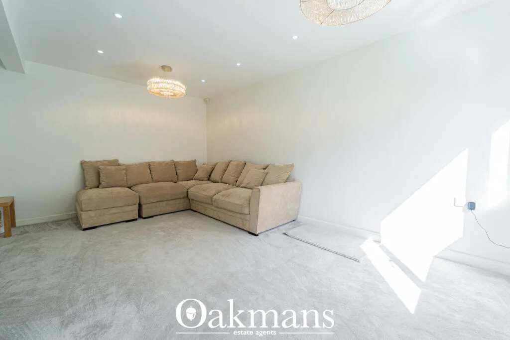 2 bedroom end of terrace house for rent
