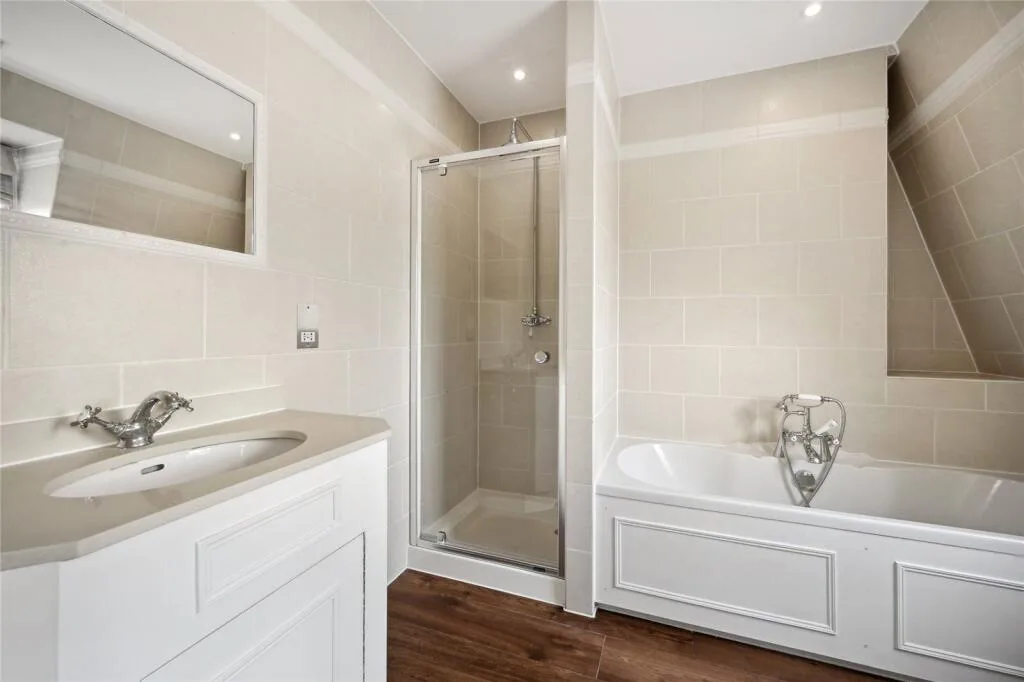 4 bedroom terraced house for rent
