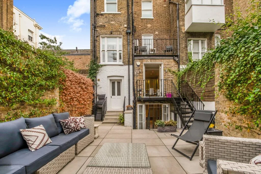 4 bedroom terraced house for rent