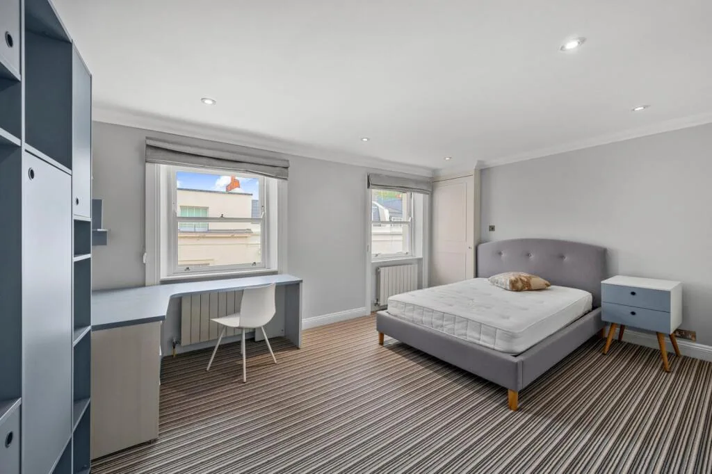4 bedroom terraced house for rent