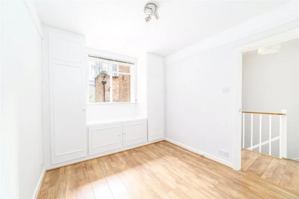 3 bedroom maisonette for rent